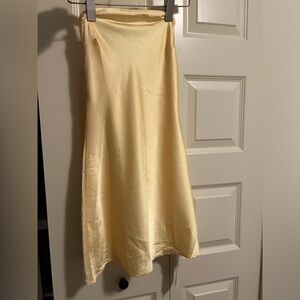 Beginning boutique Ellie yellow strapless mini dress (never worn tags still on)